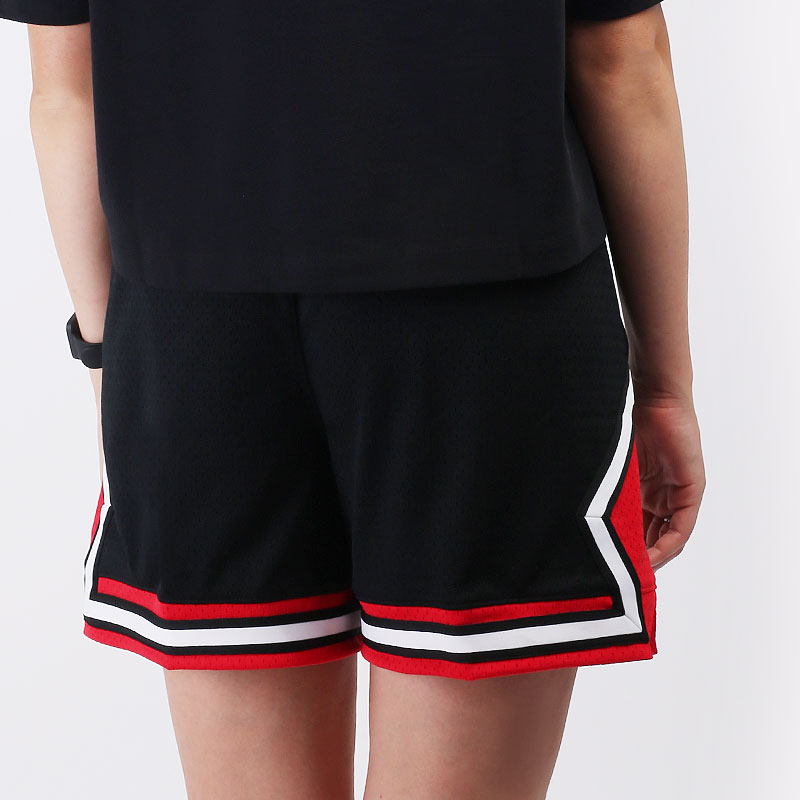 Женские шорты Jordan Essential Diamond Short (DD0287-010)  - цена, описание, фото 4